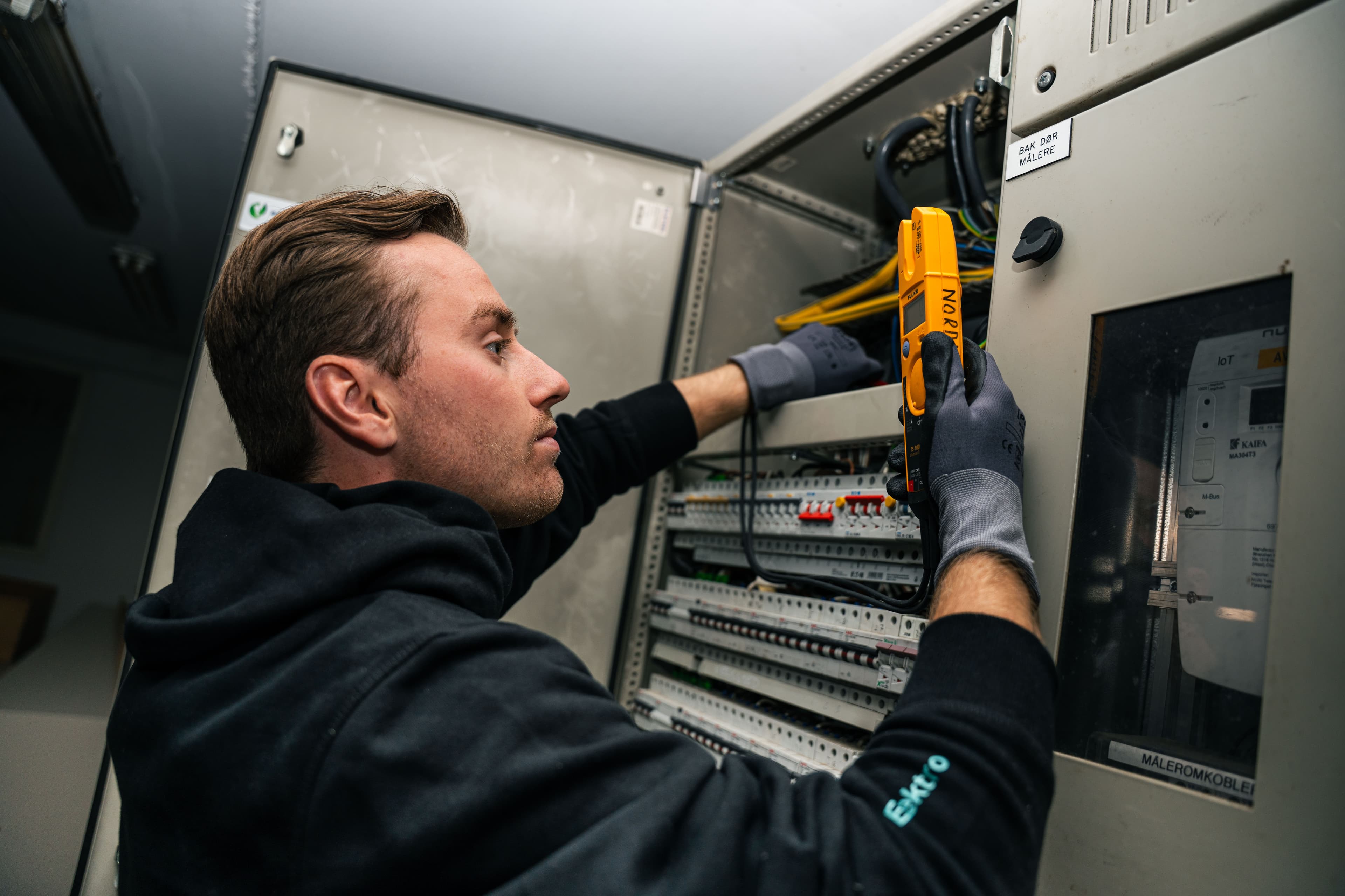 Elektriker til næring og industri